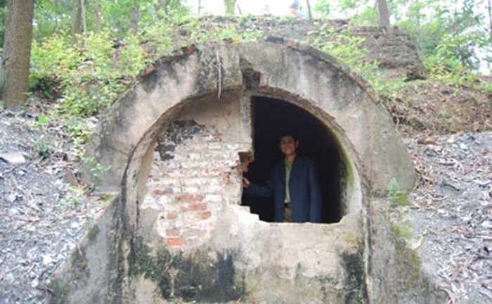 Bí ẩn đường hầm xuyên núi Bà Chúa Kho