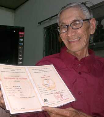 Chuyện lạ ở Long An: 69 tuổi vẫn đỗ cử nhân loại khá