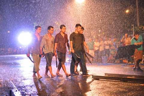 Bụi đời chợ Lớn: phim Việt đậm mùi xã hội đen