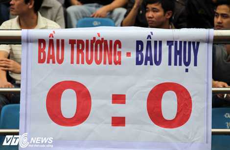 Xi măng XT Sài Gòn: 1 năm 6 trận đấu lạ