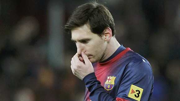 Messi sốt đột ngột sau trận thua Real