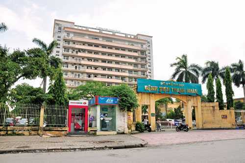 Hà Nội: Giám đốc bệnh viện bị chém giữa đường