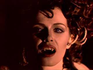 Mắc 'hội chứng ma cà rồng': Thèm...máu người