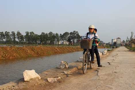 'Bẫy' lòng mương, dân Thị trấn Bần kêu cứu