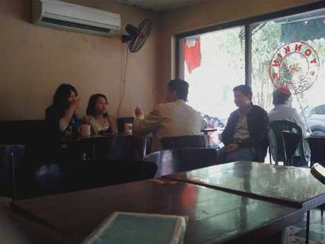 Mở cửa trở lại, cafe Tonkin vẫn bị nghi vỡ nợ