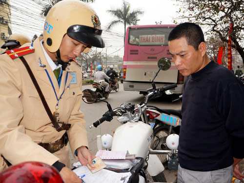 Phạt xe không chính chủ: Thông tư có hiệu lực 2 tháng?