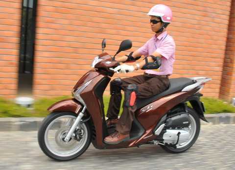 Vì sao giá SH Honda Việt Nam giảm mạnh?