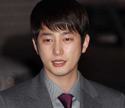 'A yêu cầu Park Shi Hoo dùng bao cao su khi quan hệ'