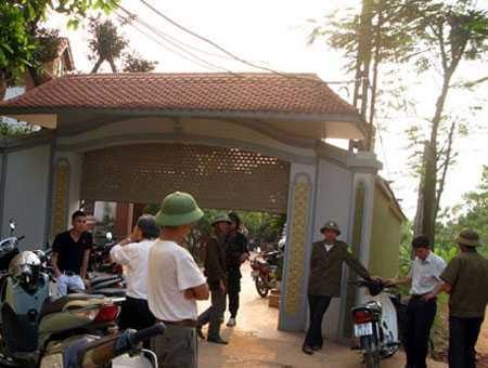 Chân tướng 2 ông trùm sới bạc quý bà