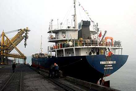 Vì sao tàu Vinacomin trở 3000 tấn than chìm nghỉm?
