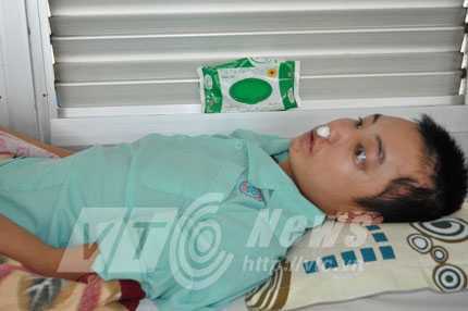 Xót xa gia cảnh một nhà toàn người bệnh