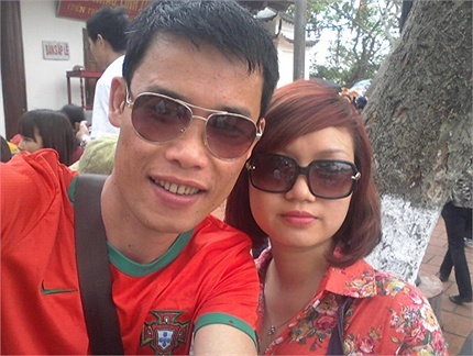 Hiệp Gà khoe mua xe hơi tặng vợ chưa cưới