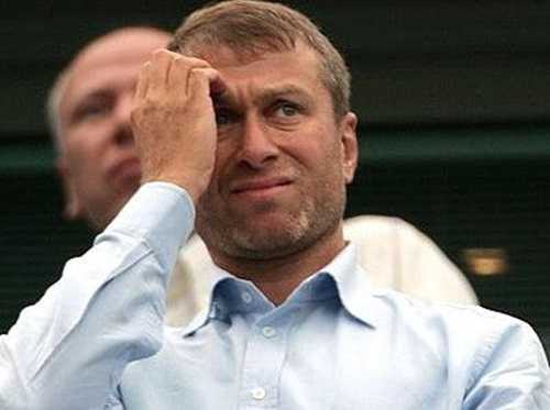 Những tỷ phú 'phá' đồ chơi trăm triệu USD