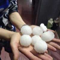 Mưa đá liên tiếp: Chuyên gia thời tiết lí giải