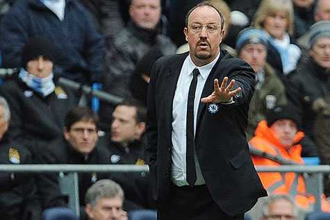 Benitez: Tôi nắm MU trong lòng bàn tay