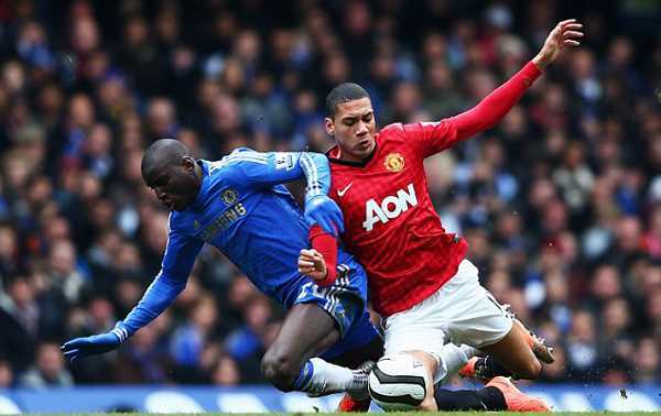 Coi thường Chelsea, MU trả giá cực đắt