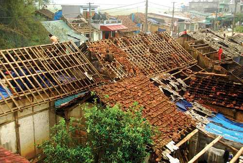 9 tỉnh 'dính' mưa đá, 1 người chết, 44 bị thương