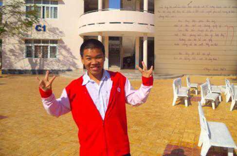 Gặp hotboy nổi tiếng viết thơ trong bài thi giữa kỳ