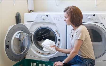 Chất liệu tẩy, giặt mới: Giữ đồ sạch đến... 6 tháng