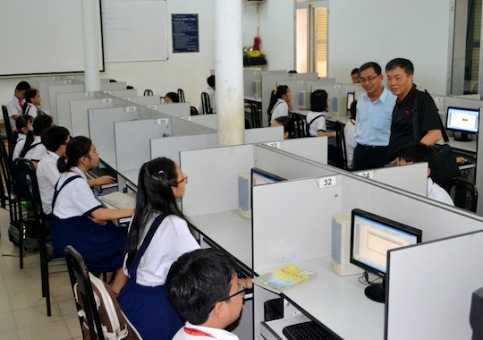 Hơn 5.000 học sinh dự thi Olympic Tiếng anh toàn quốc