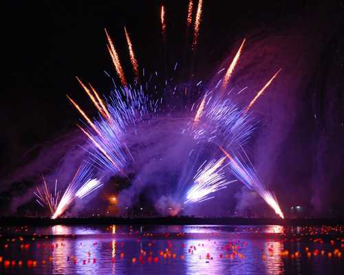 Khan vé xem pháo hoa Đà Nẵng ở Hà Nội