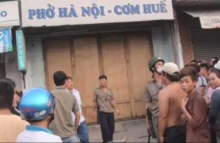 Án mạng nghiêm trọng, chủ tiệm phở chết dưới nền nhà