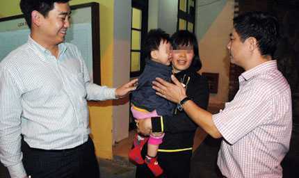 Giải cứu bé 1tuổi bị bố người Đài Loan thuê bắt cóc