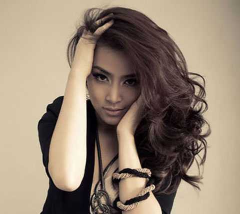 Xới lại scandal sex Hoàng Thùy Linh, lỗi tại ai?