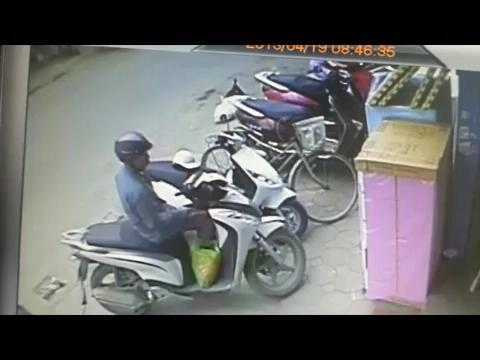 Giả vờ nghe điện thoại, cuỗm SH trong nháy mắt