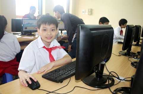 2.500 học sinh thi Chung kết Giải toán qua Internet