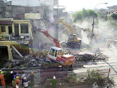 TP.HCM: Bắt Trưởng ban giải phóng mặt bằng quận 1