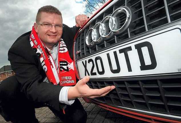 Vui vô địch, fan MU tìm 'kế độc' kiếm lời