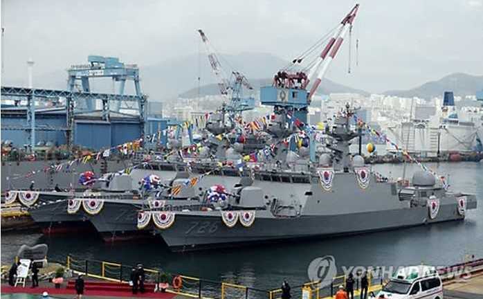 Sức mạnh ghê gớm của tàu tên lửa cao tốc Hàn Quốc