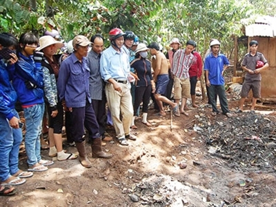Vợ bí thư xã đốt xác người: Lập biên bản người đã chết
