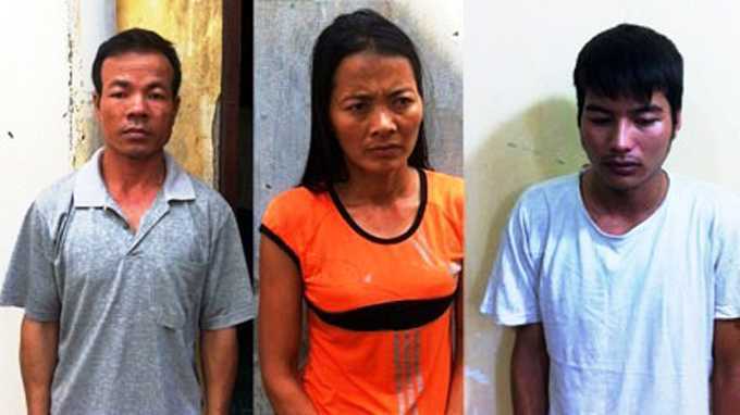 Đâm thẳng dao vào mặt cướp xe máy