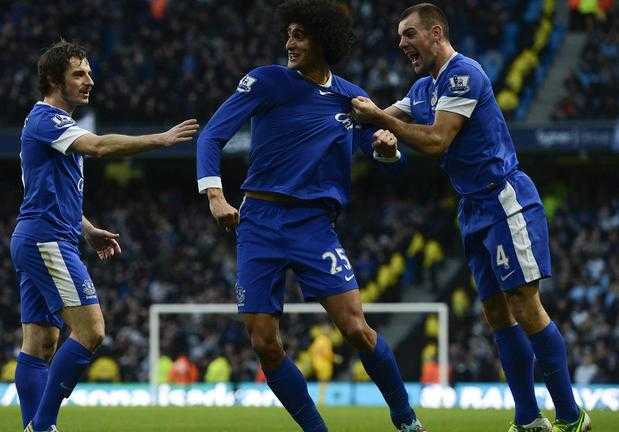 Ai sẽ là tân binh đầu tiên thời Moyes-MU?