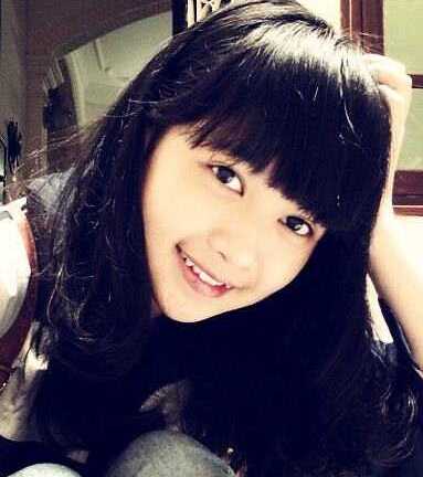 Nữ sinh Lê Quý Đôn xinh đẹp, hát hay 'hút hồn' dân mạng