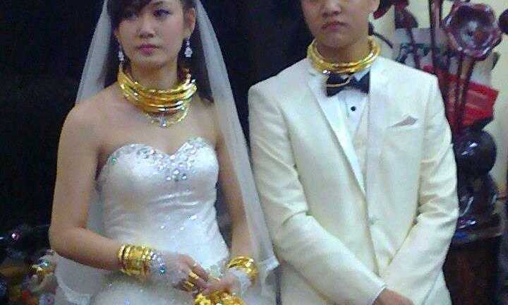 'Hoa mắt' vì vàng trong đám cưới ở Lạng Sơn