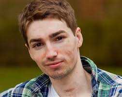 Gặp chàng trai sống sót thần kỳ sau 8 lần chết hụt