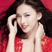 Ngô Thanh Vân ngọt ngào trên sàn múa