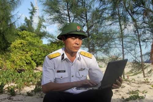 Dcom 3G - 'Những cánh tay' nối Trường Sa với đất liền