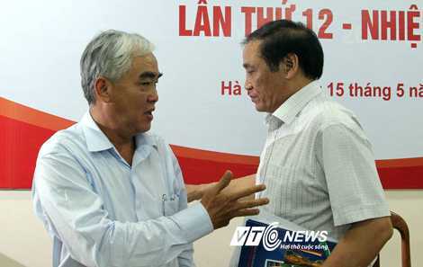 Làm chủ tịch VFF hay bị khủng bố