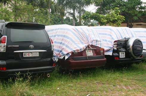 500 xe biển ngoại giao phải thu hồi biển số