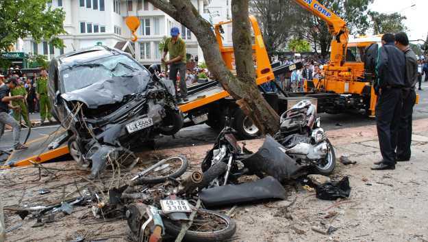 Phó giám đốc Sở gây tai nạn nhận quyết định nghỉ hưu