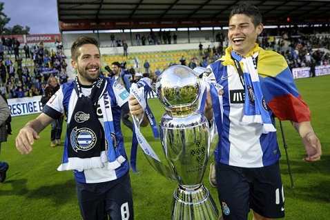 Tung tiền tấn, đại gia hớt hàng xịn của MU