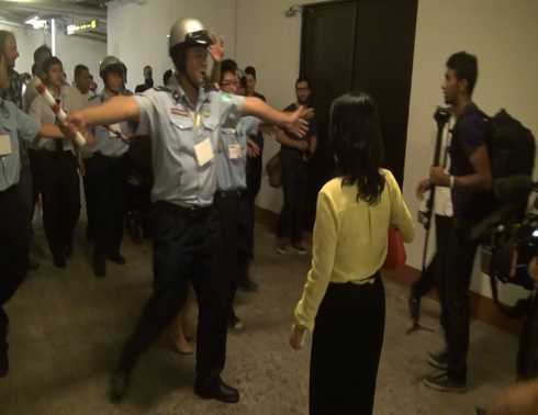 Clip: Nick Vujicic được bảo vệ nghiêm ngặt thế nào?