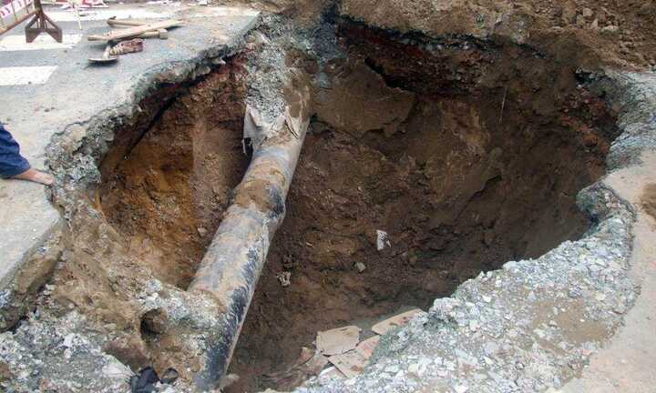 Clip: TP.HCM liên tiếp xuất hiện hố tử thần