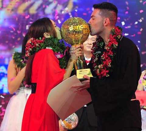 Clip: Yến Trang đăng quang 'Bước nhảy Hoàn vũ 2013'