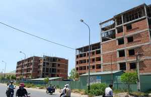 Đà Nẵng: Đi ra từ quán nhậu, ô tô tông chết 1 phụ nữ