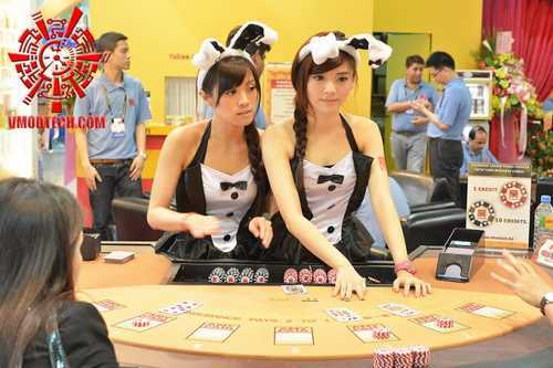 'Chân dài' nóng bỏng tại Computex 2013